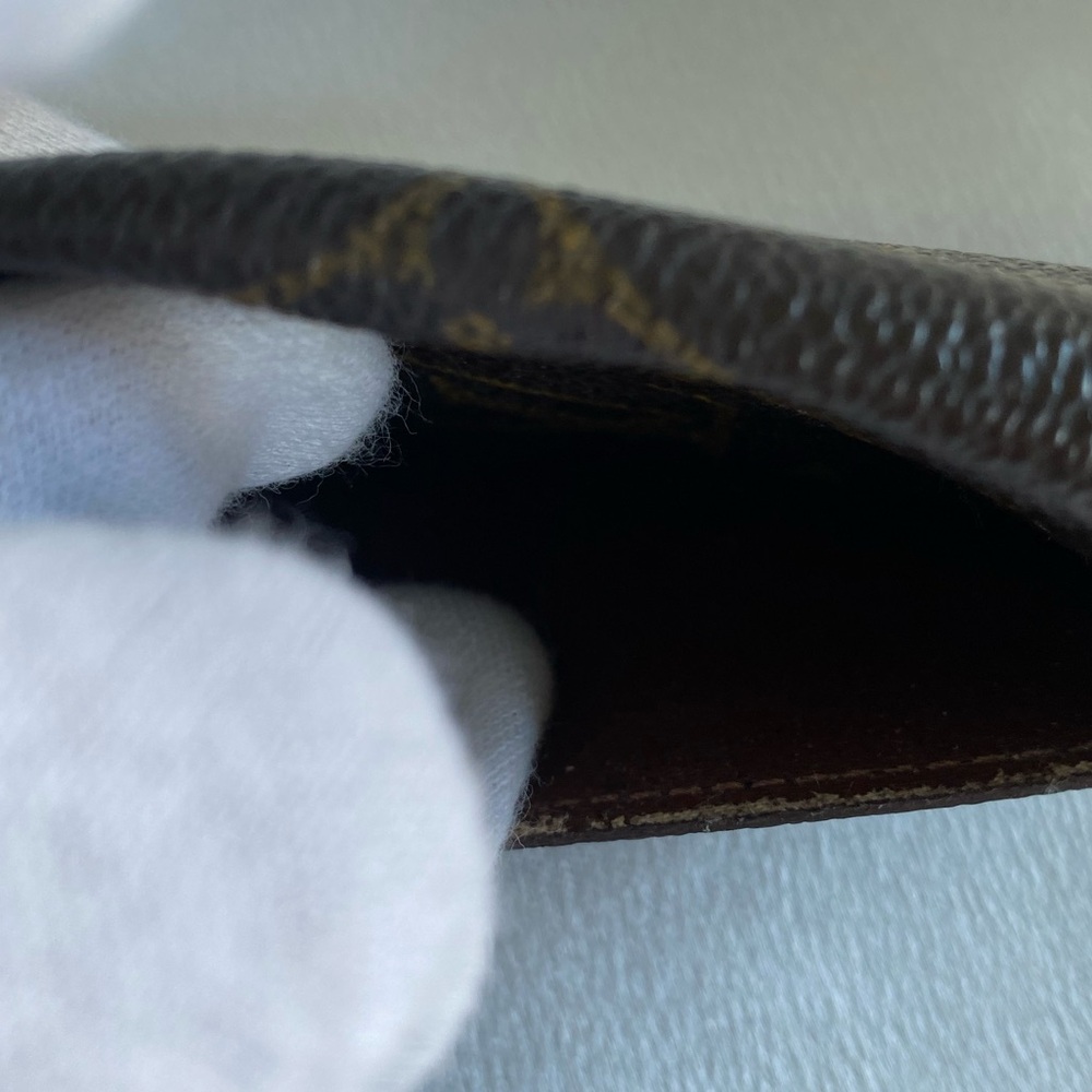Authentic 💯 Louis Vuitton card holder - Picture 7 of 7